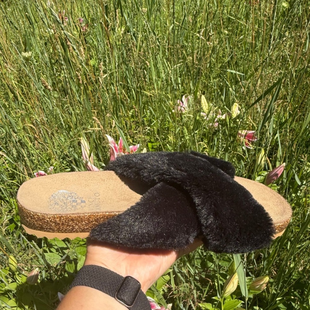 Vince Camuto Black Faux Fur Cork Slides Women’s 7 | Cozy Fall Sandals - Picture 6 of 7